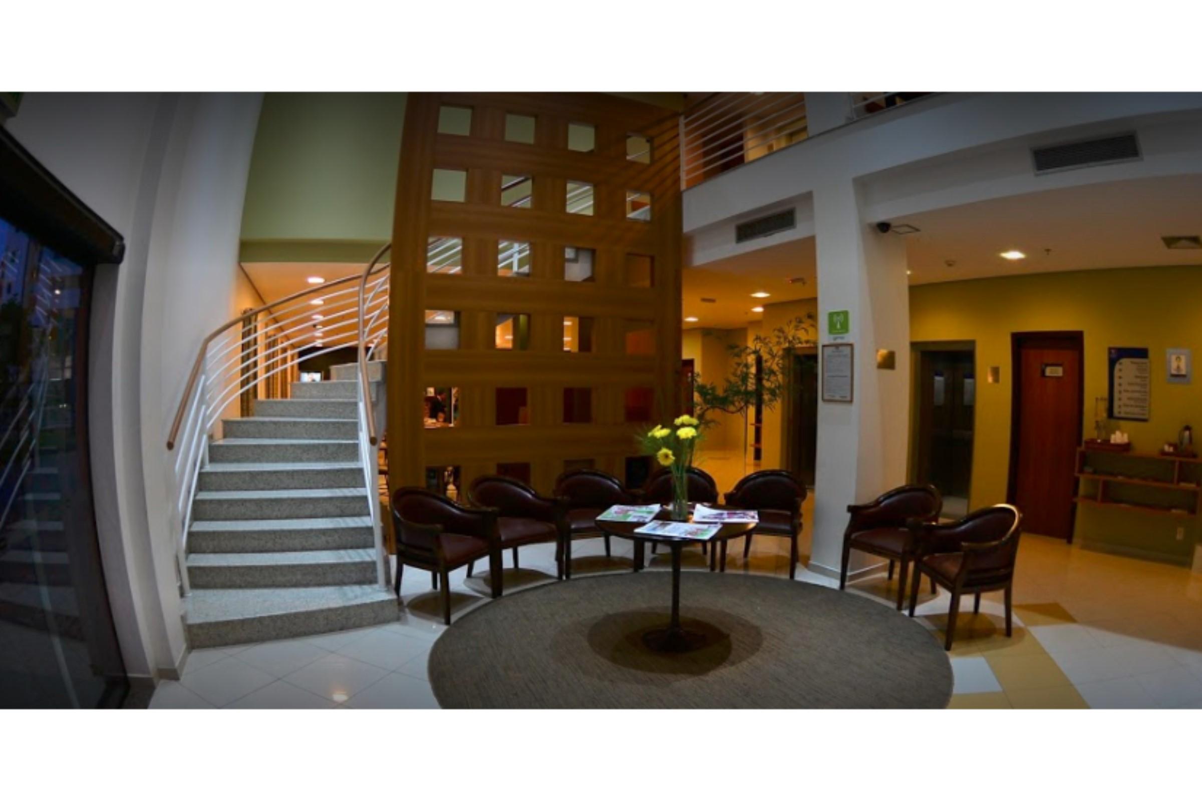 Comfort Hotel Жоинвили Экстерьер фото