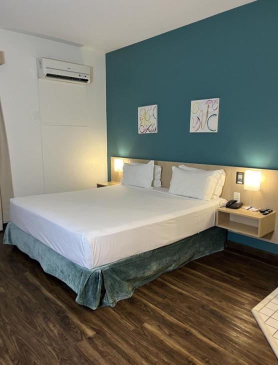 Comfort Hotel Жоинвили Экстерьер фото