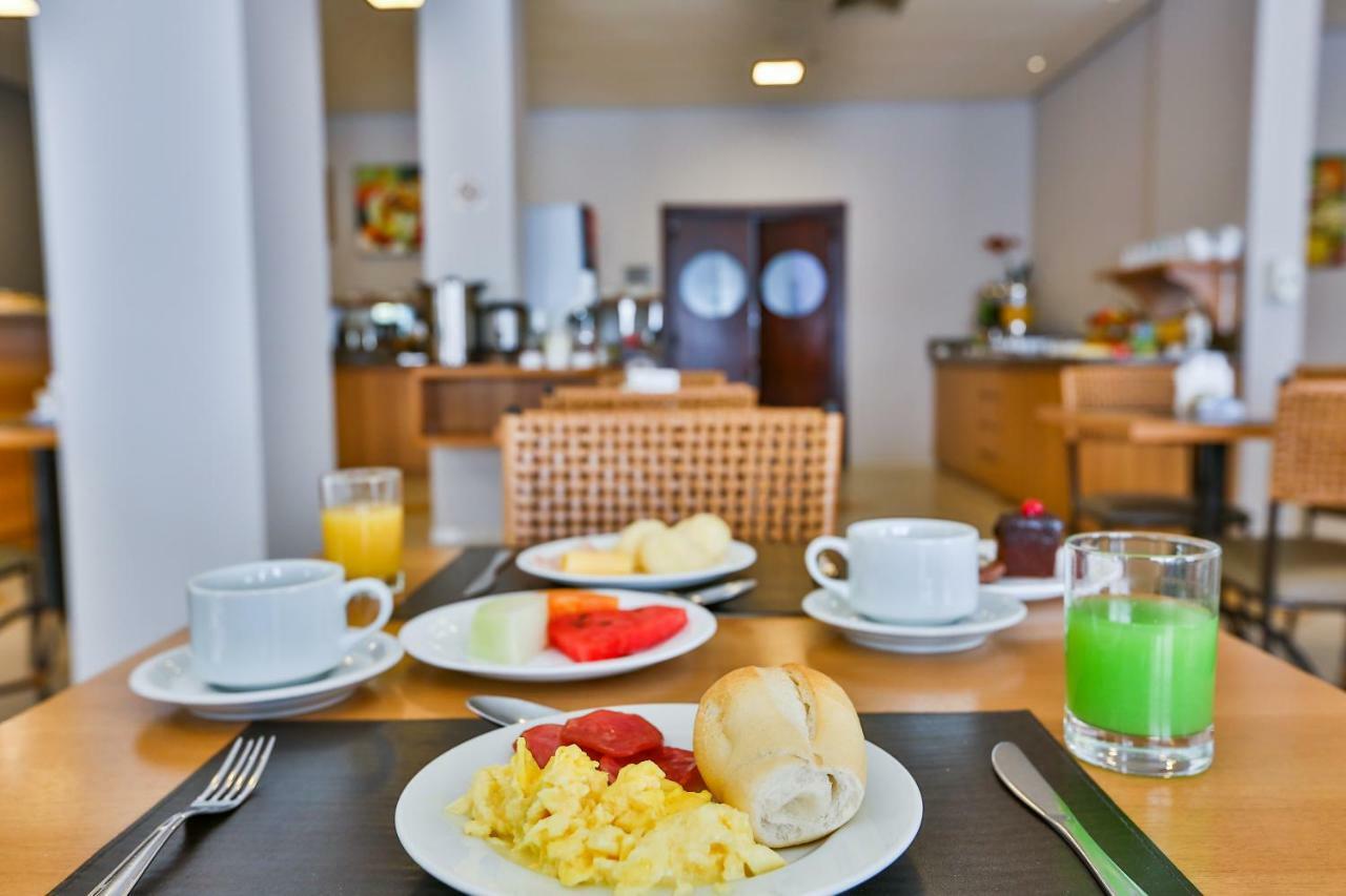 Comfort Hotel Жоинвили Экстерьер фото